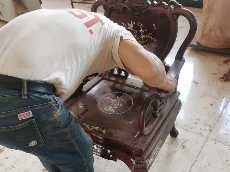 巴楚老旧红木家具保养技巧